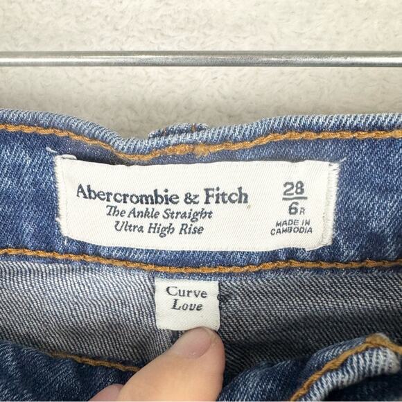 Abercrombie & Fitch Curve Love The Ankle Straight Ultra High Rise Distressed 6R - Picture 6 of 14